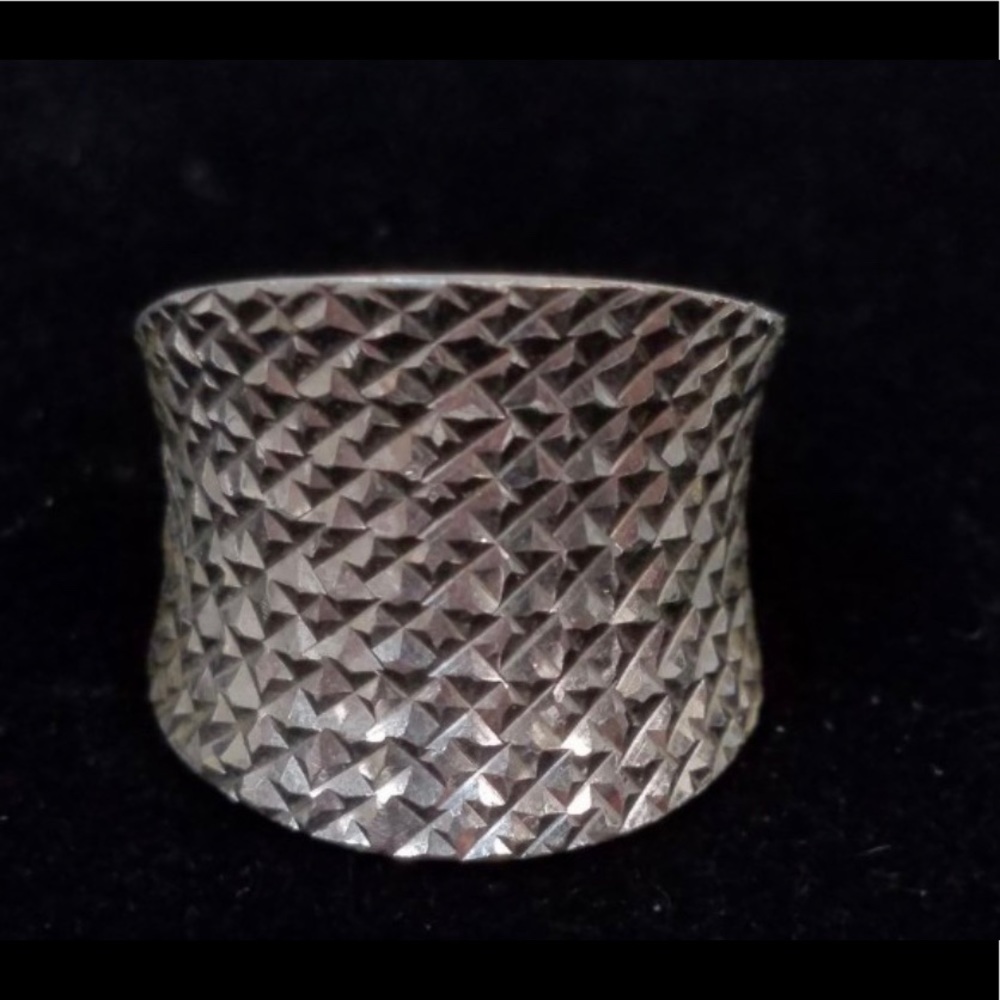 925 sterling silver hammered ring